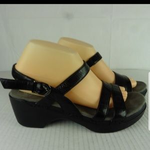 Dansko Black Strappy Sandals Size 10/41